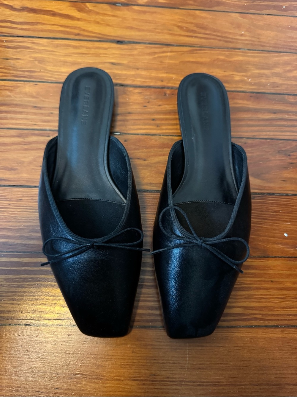 Everlane Black Leather Mules with Bow
